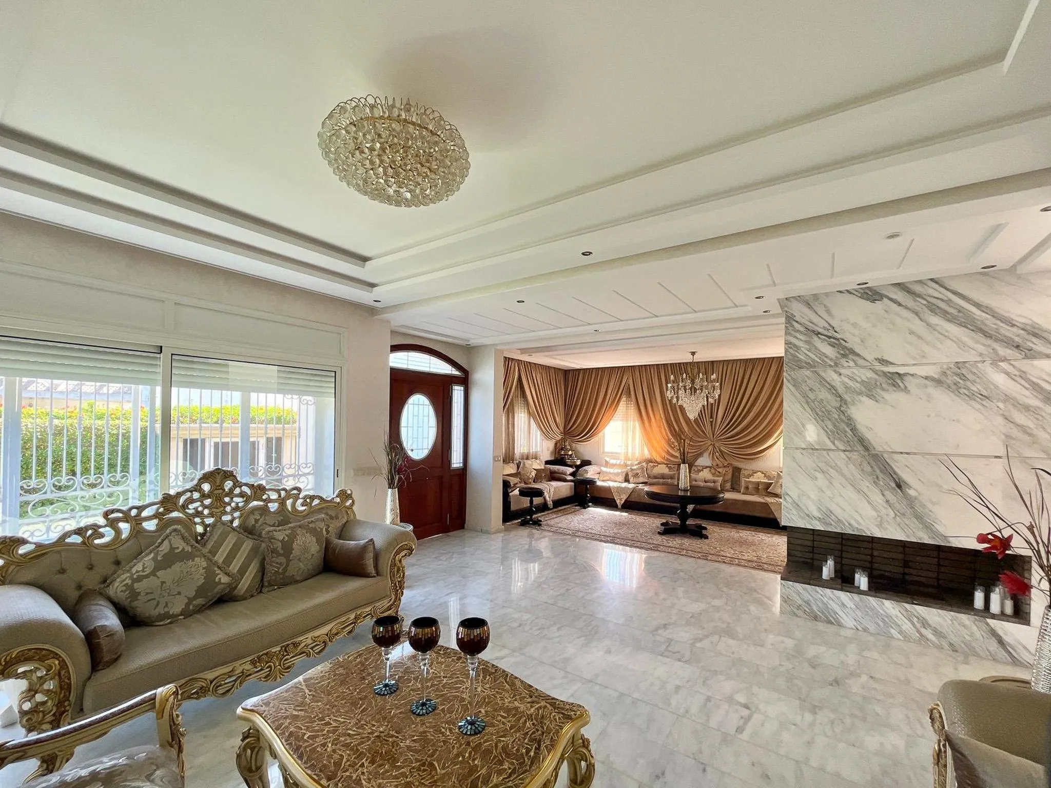 Villa 5 chambres piscine en location - الدار البيضاء (2)