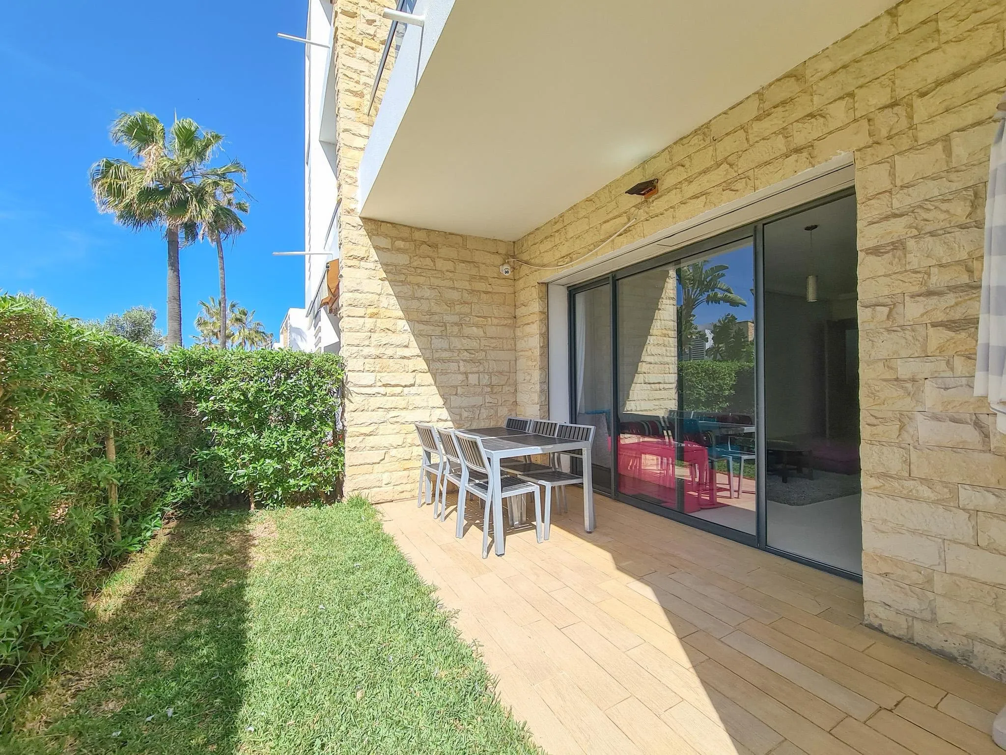 Appartement Rez de jardin en résidence proche mer - الدار البيضاء