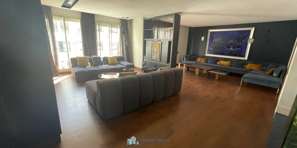 Magnifique Appartement A Louer Meublé Racine - الدار البيضاء