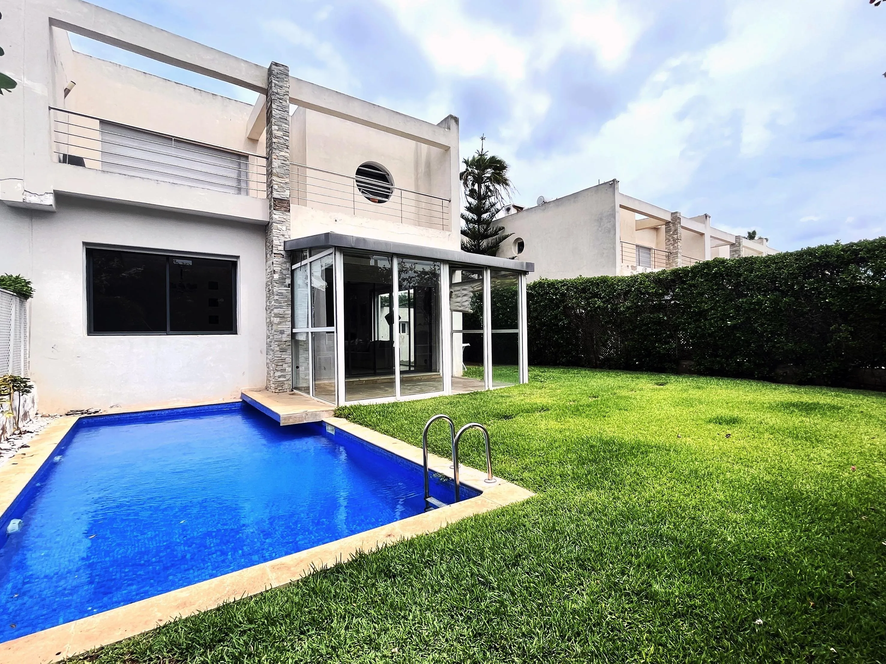 Villa meublée de 3 Chambres avec piscine. - الدار البيضاء