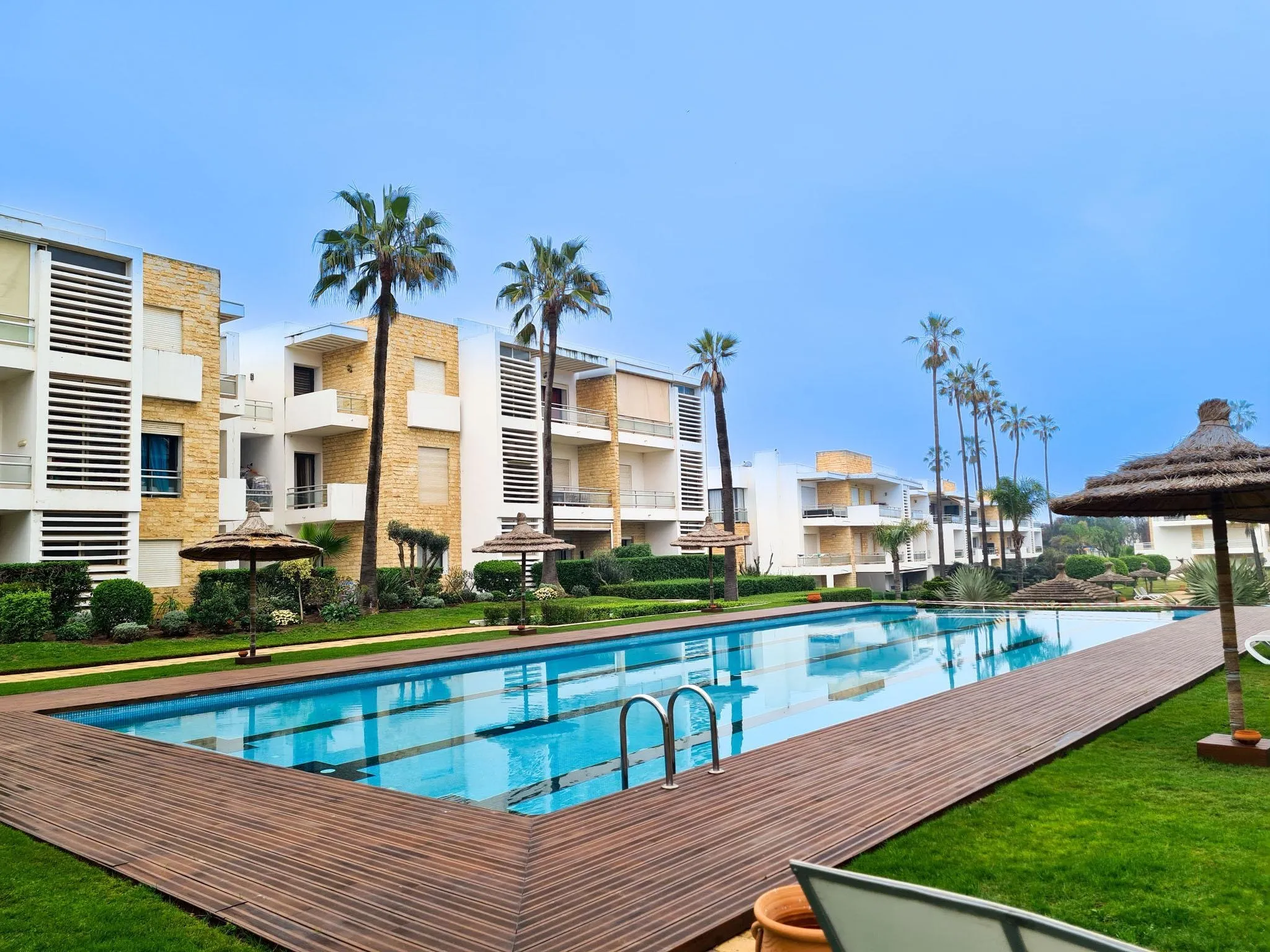 Appartement 2 chambres en résidence sécurisée - الدار البيضاء (2)