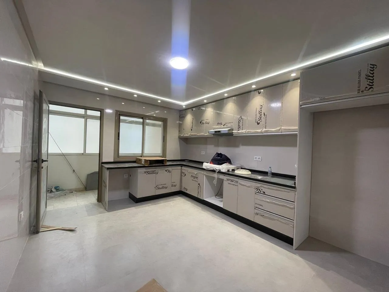 Appartement vide de 170m² à Iberia en location - طنجة