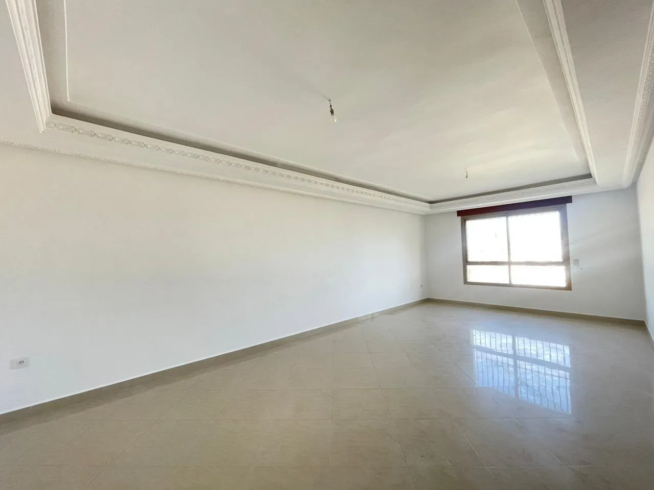 Appartement vide de 170m² à Iberia en location - طنجة (3)