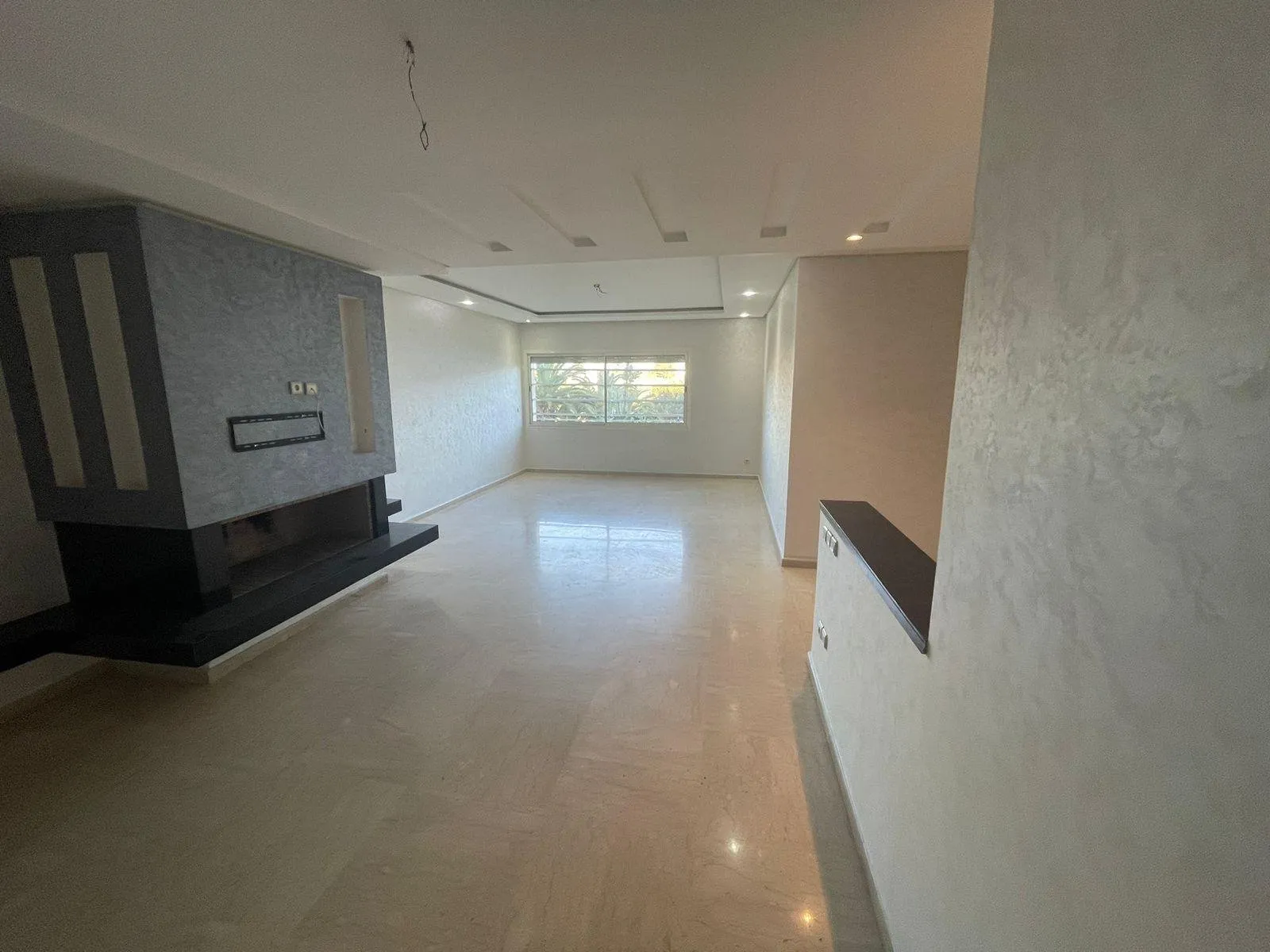 Très Beau Appartement À Louer vide Ain Diab - الدار البيضاء (3)