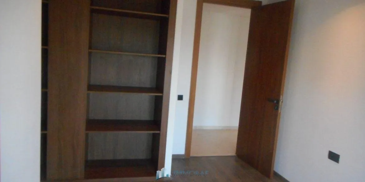 Location Appartement vide Finance City Casablanca - الدار البيضاء (4)