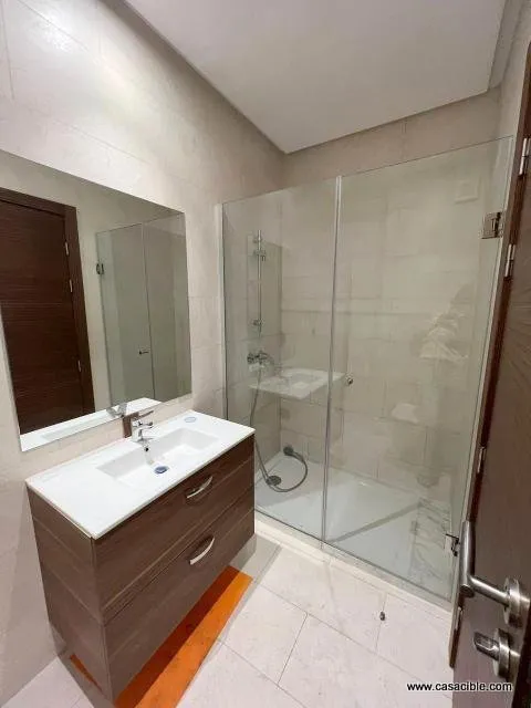 Casa Finance City: 2 chambres terrasse. - الدار البيضاء (4)