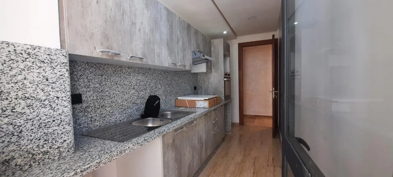 Appartement rez de jardin avec piscine privative - الدار البيضاء (4)