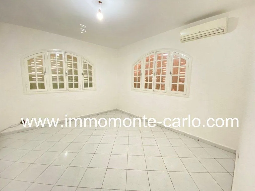 Villa avec piscine à Rabat quartier Souissi - الرباط (3)