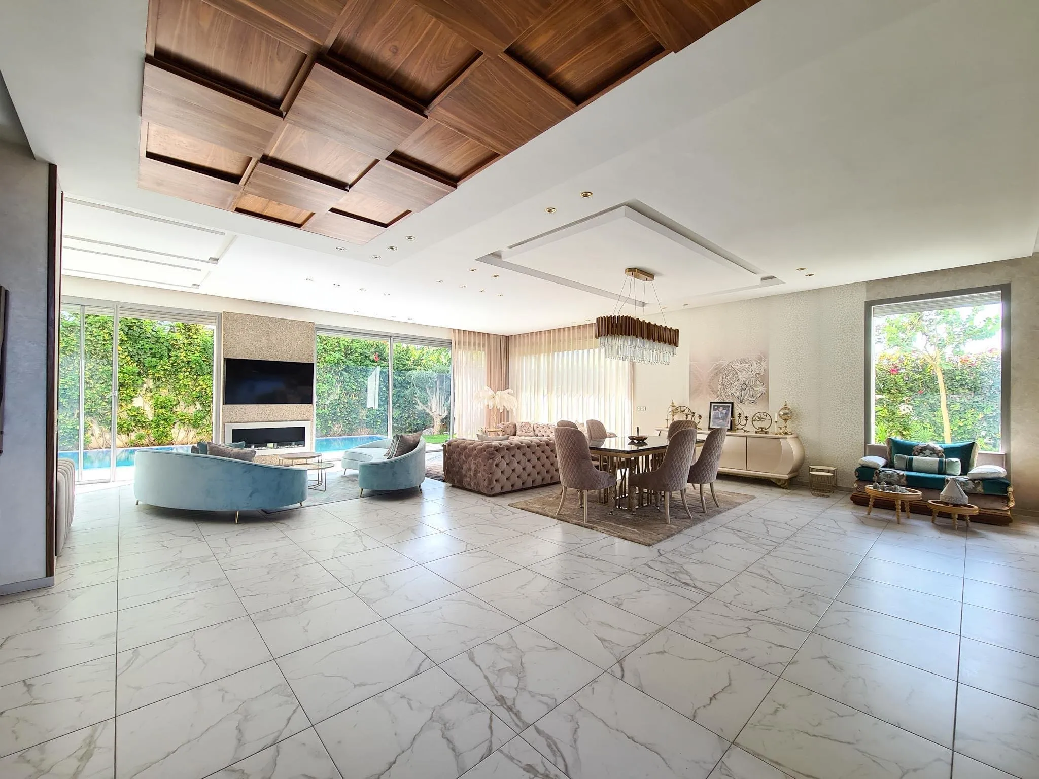 Villa d’architecte meublée 5 chambres piscine - الدار البيضاء (4)