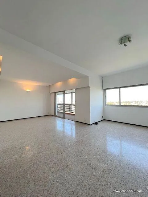2 Mars: Appartement vide 3 chambres,2 salles de bain. - الدار البيضاء (2)