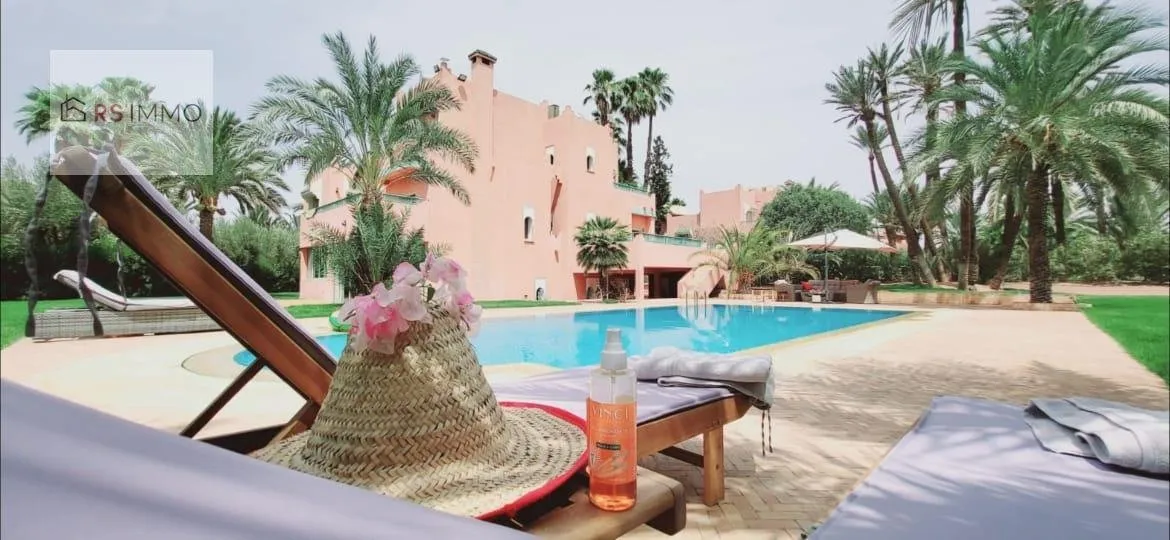 Villa meublée  longue Marrakech - مراكش