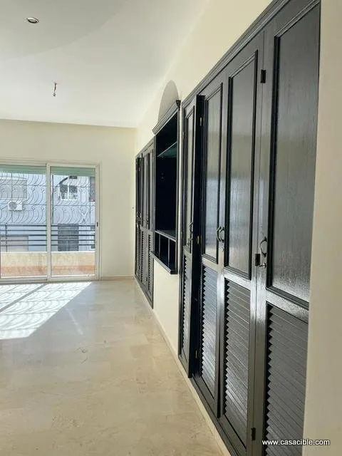 2 Mars: appartement vide 3 chambres, balcon. - الدار البيضاء (4)