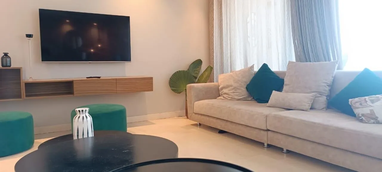 SUPERBE APPARTEMENT 3 chambres, 180 m2 à louer - الدار البيضاء (2)