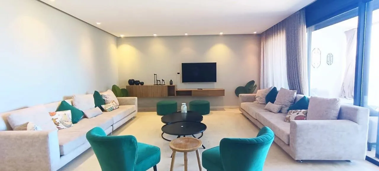 SUPERBE APPARTEMENT 3 chambres, 180 m2 à louer - الدار البيضاء