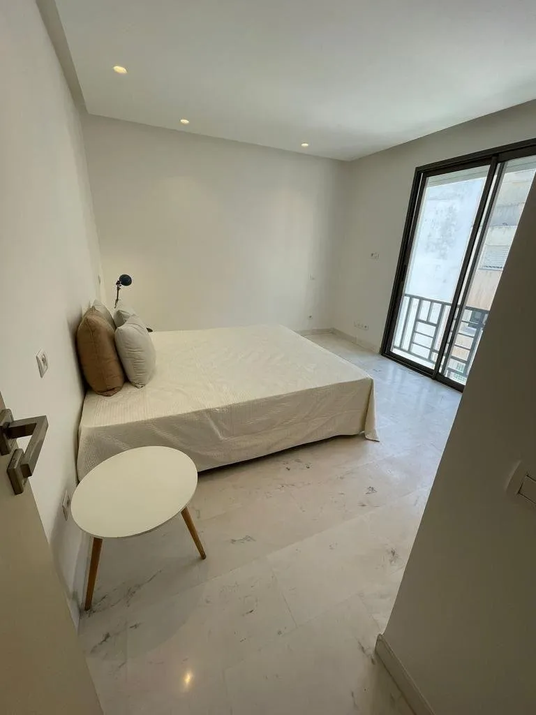 Magnifique studio Meublé a louer RACINE - الدار البيضاء (2)
