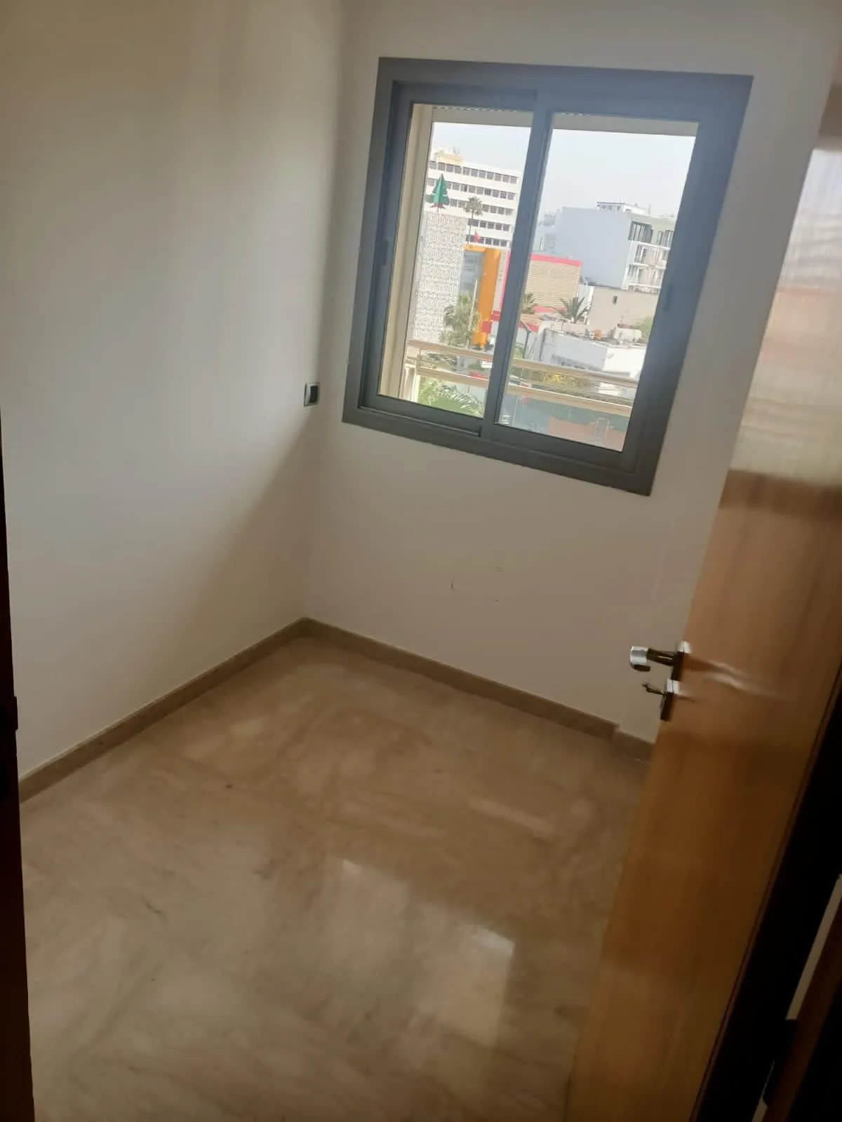 Location d’une superbe appartement du 137m2 à PALMIER - الدار البيضاء (4)