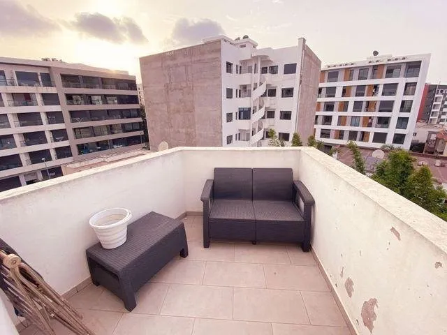 Maarif: appartement HS 2 chambres, terrasse. - الدار البيضاء