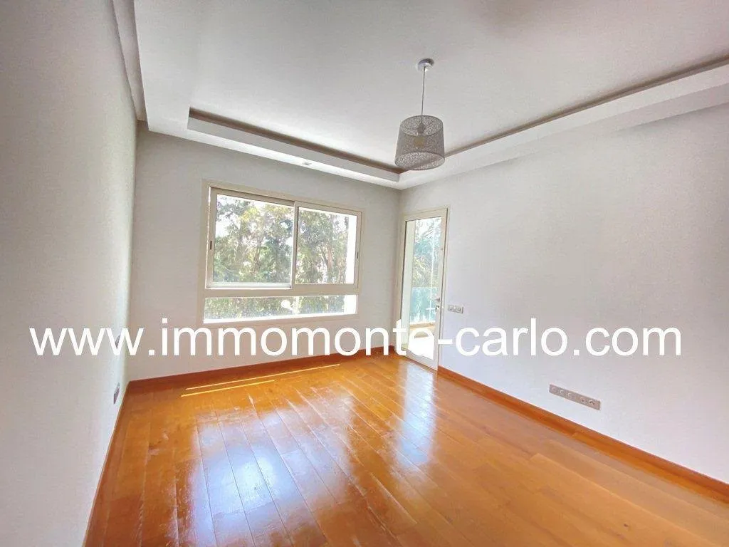 Location Appartement avec terrasse à Rabat Souissi, - الرباط (2)