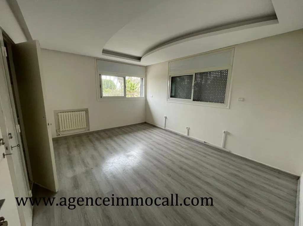 Villa en location à Souissi - Rabat - الرباط