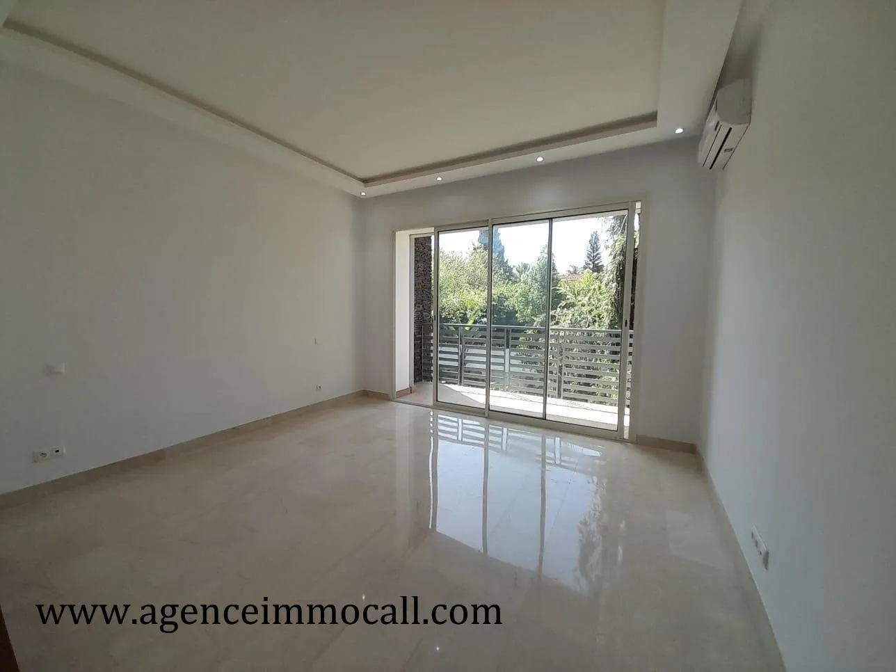 Villa à louer au quartier SOUISSI-Rabat - الرباط (3)