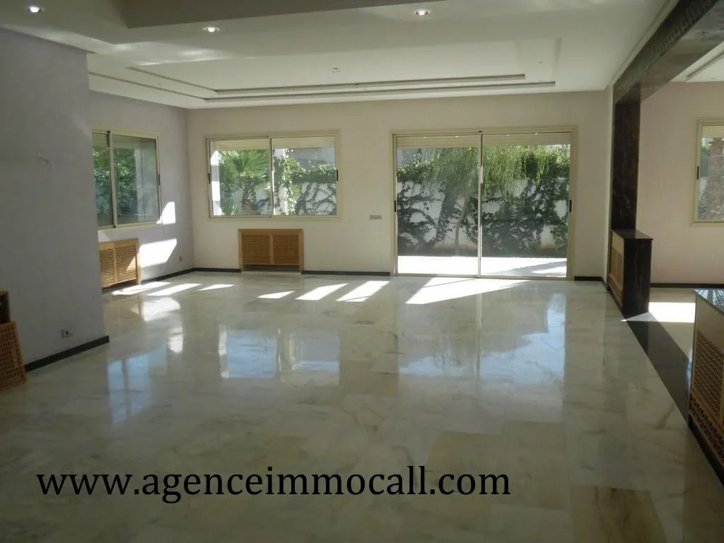 Villa à louer au quartier SOUISSI-Rabat - الرباط (2)