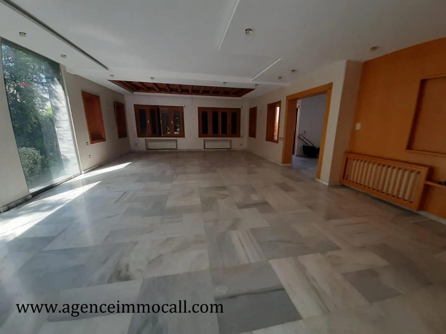 Villa à louer au quartier Souissi-Rabat - الرباط