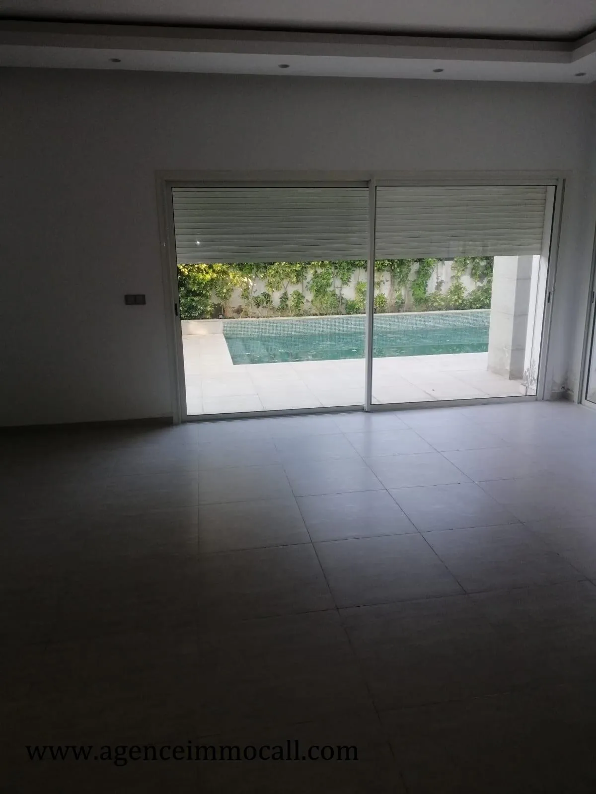 Villa de luxe à louer située à ELMENZEH - Rabat - الرباط (2)