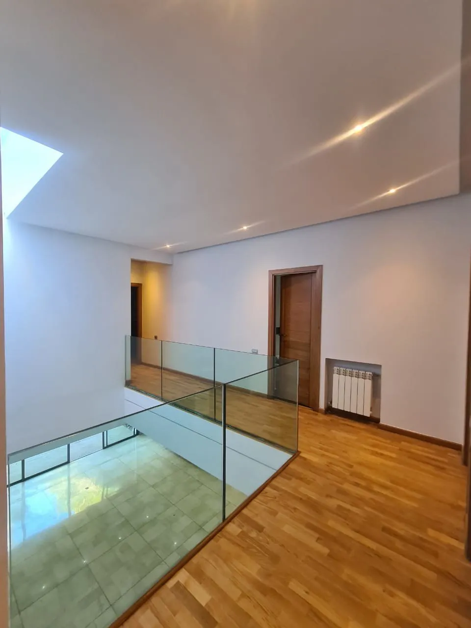 Location superbe villa vide- Ain Diab - الدار البيضاء