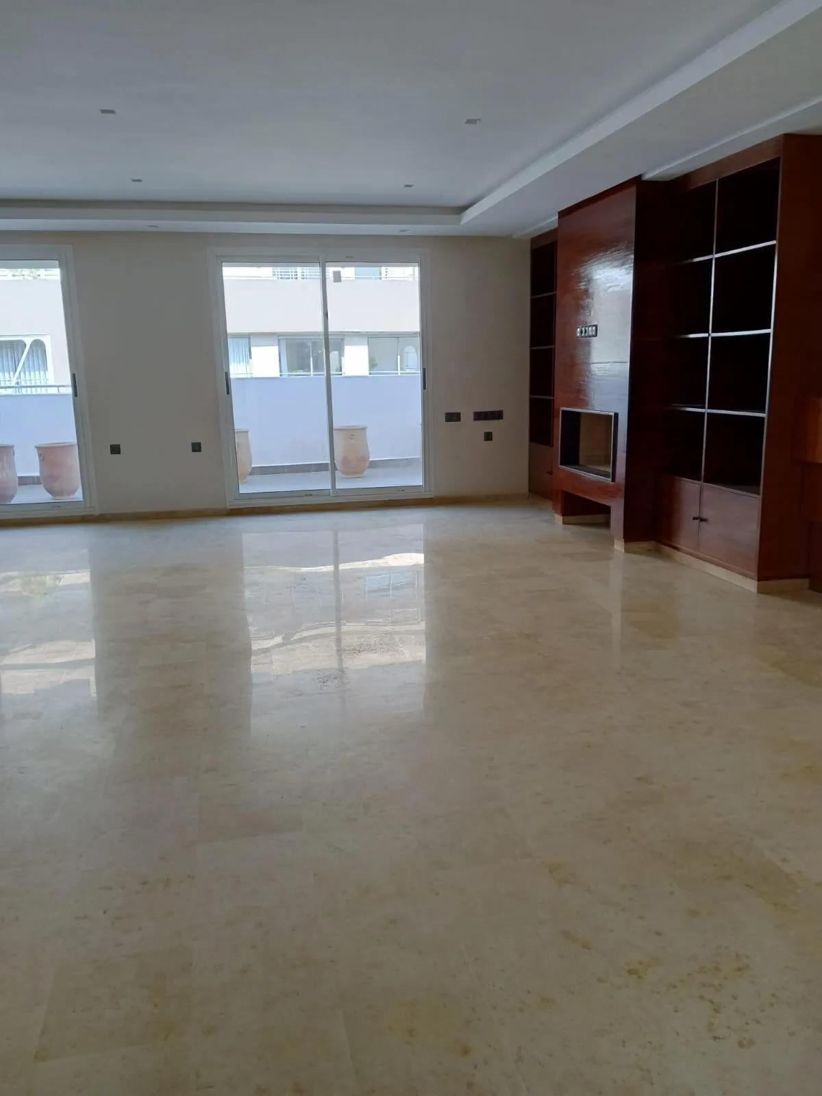 APPARTEMENT VIDE A LOUER GUATHIER - الدار البيضاء (2)