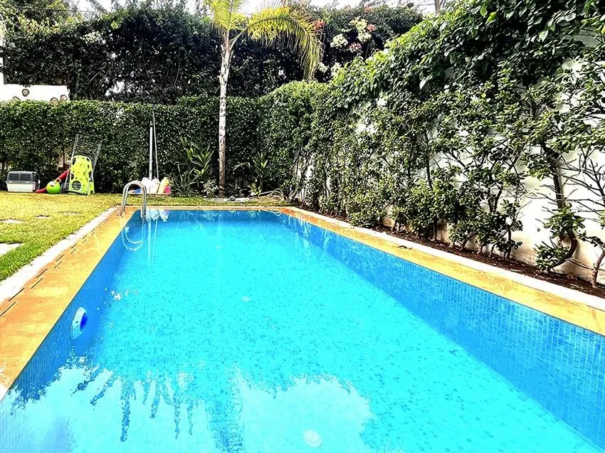 Appartement en rez-de-jardin avec piscine. - الدار البيضاء