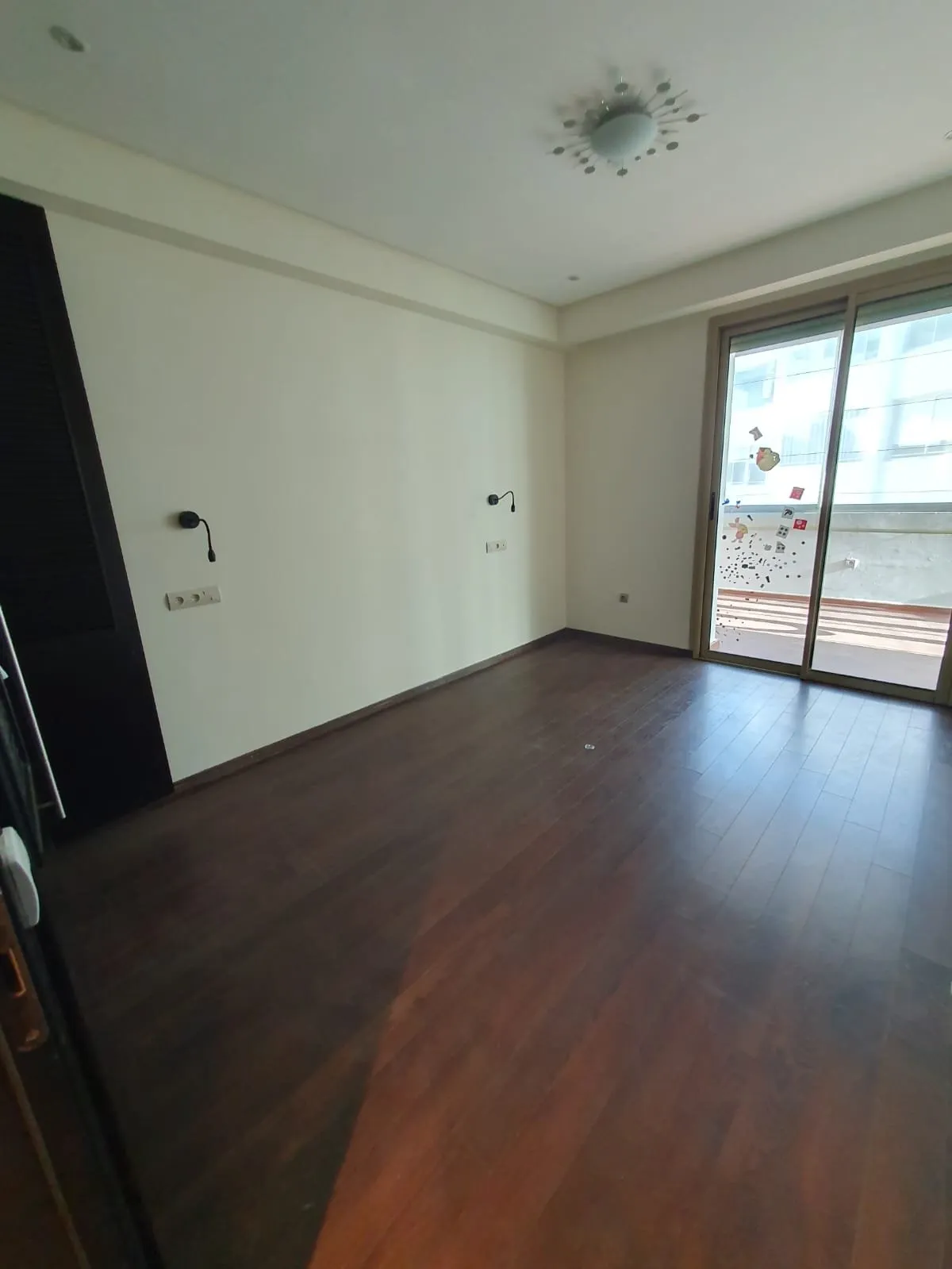 Bel Appartement avec grande terrasse à Hay Riad - الرباط (3)
