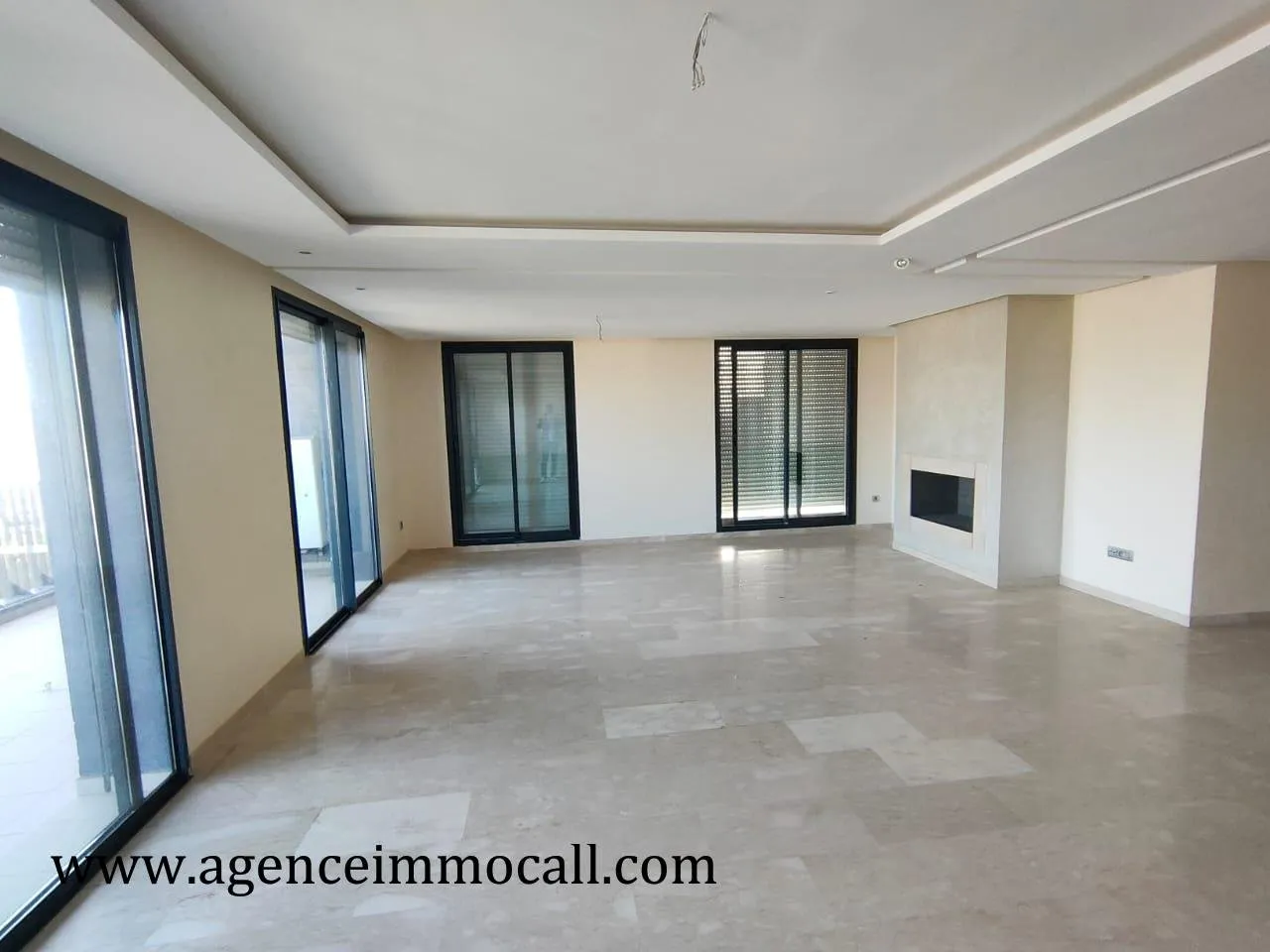 Appartement  sans vis à vis en location à Hay Riad - الرباط (2)