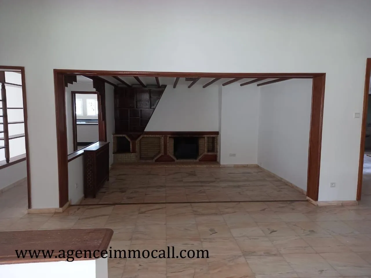 Splendide Villa en location à SOUISSI - الرباط (2)