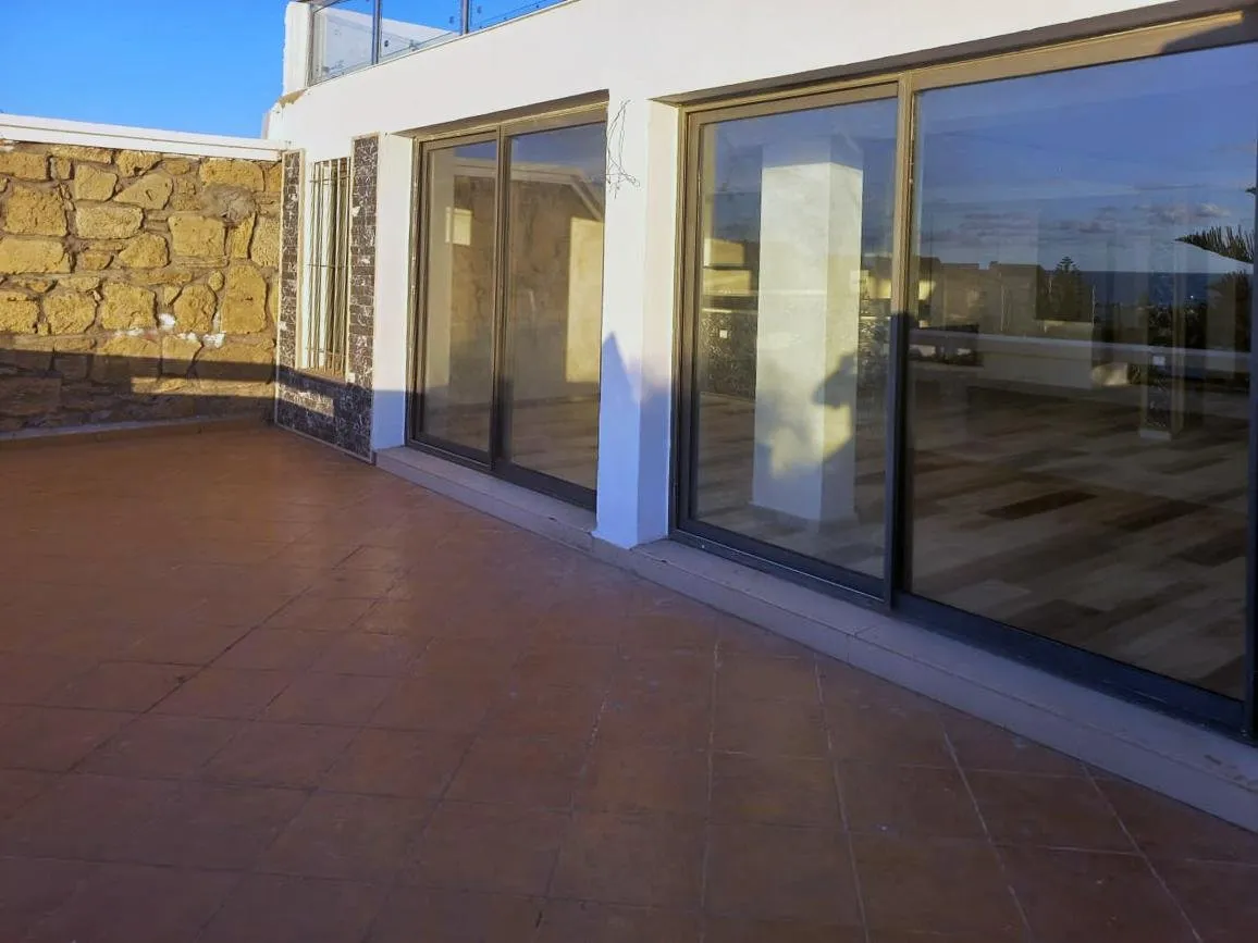 Haut de villa 2 chambres à côté des plages privée - الدار البيضاء