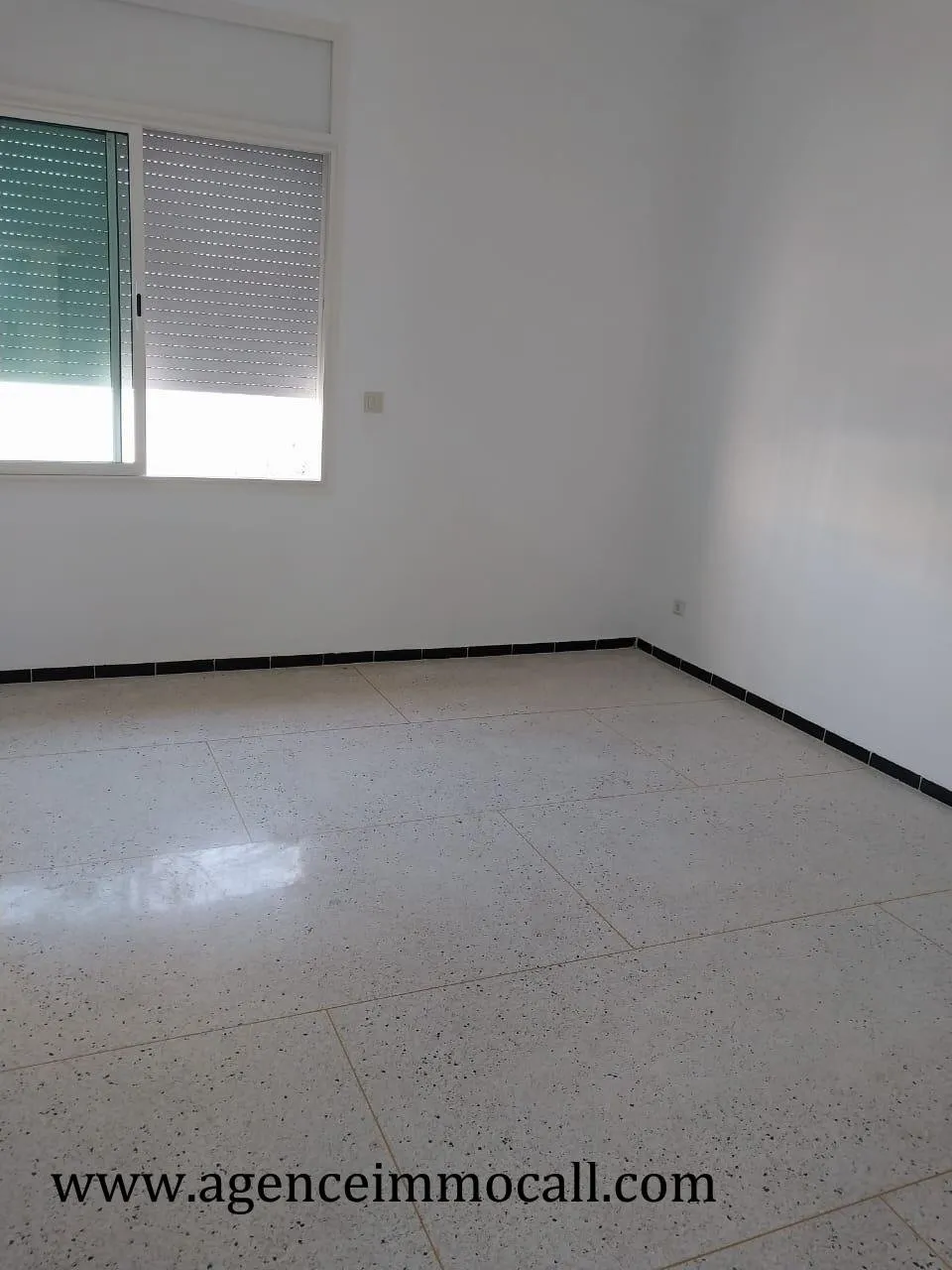 Etage Villa en location à Mabella Rabat - الرباط (2)