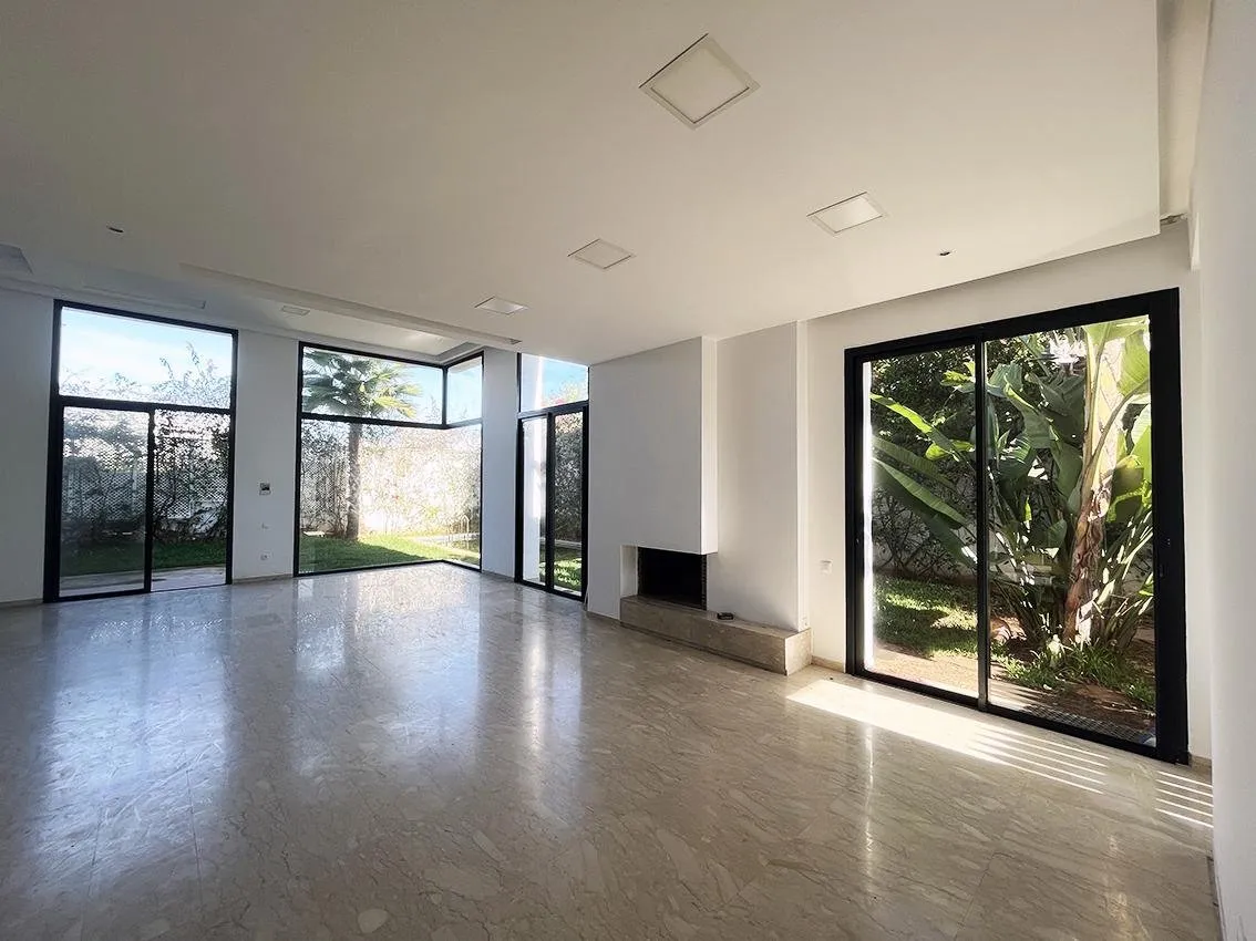 Villa avec piscine en résidence sécurisée. - الدار البيضاء (4)