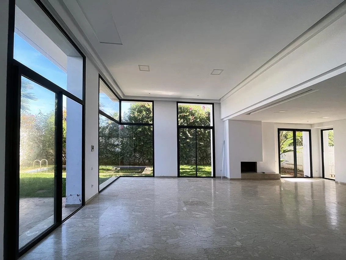 Villa avec piscine en résidence sécurisée. - الدار البيضاء (3)
