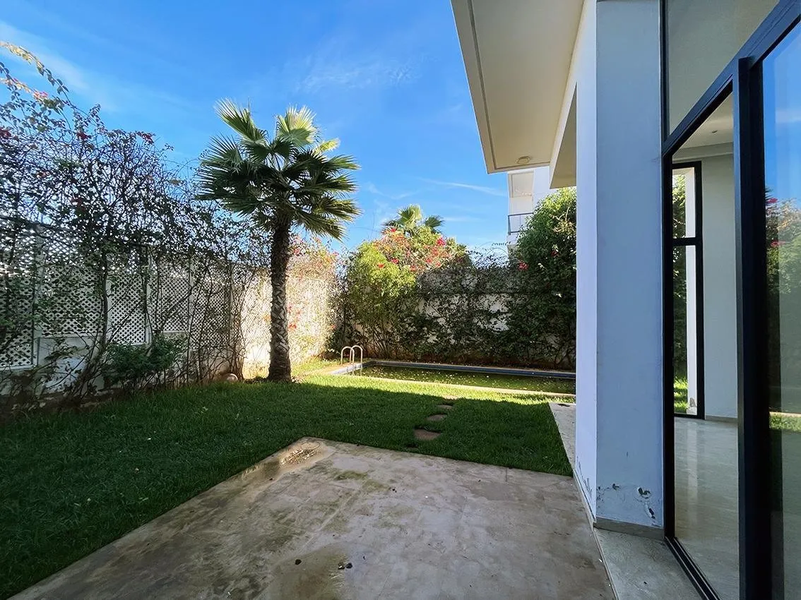 Villa avec piscine en résidence sécurisée. - الدار البيضاء (2)