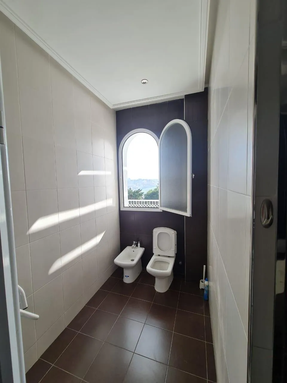 Villa indépendante 07 piéces à JBEL KBIR - طنجة (4)