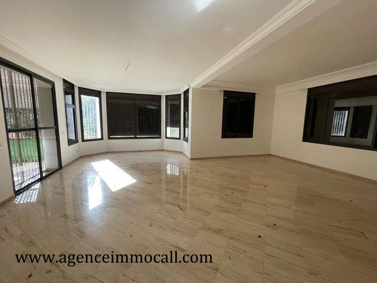 Villa en location à Hay Riad - Rabat - الرباط