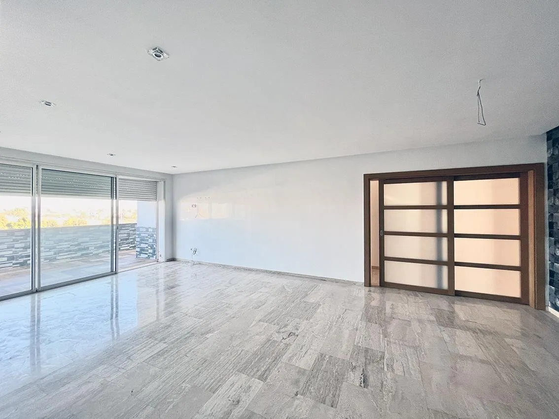 Appartement, avec une grande terrasse. - الدار البيضاء (3)