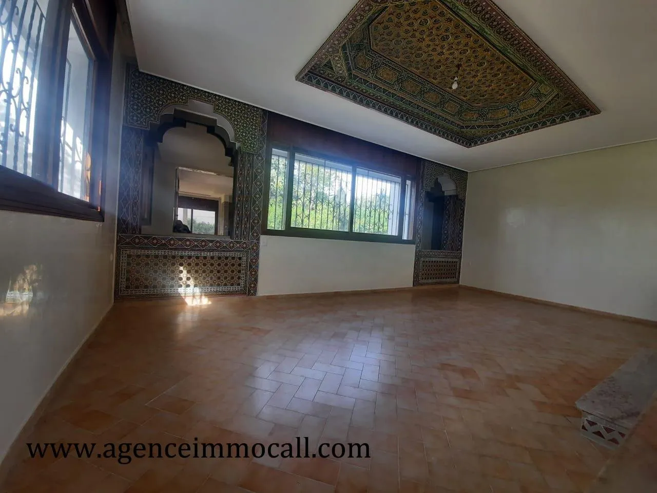 Villa de luxe à louer située à SOUISSI - Rabat - الرباط (2)