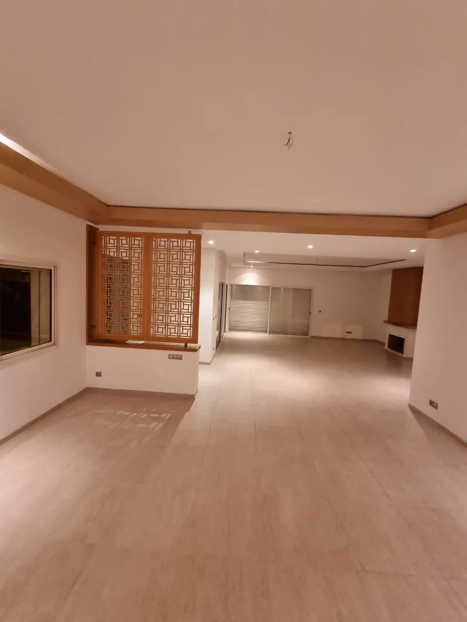 Une superbe villa isolée - الرباط (2)
