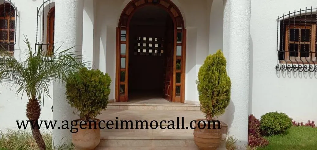 Villa à louer au quartier Agdal-Rabat - فاس