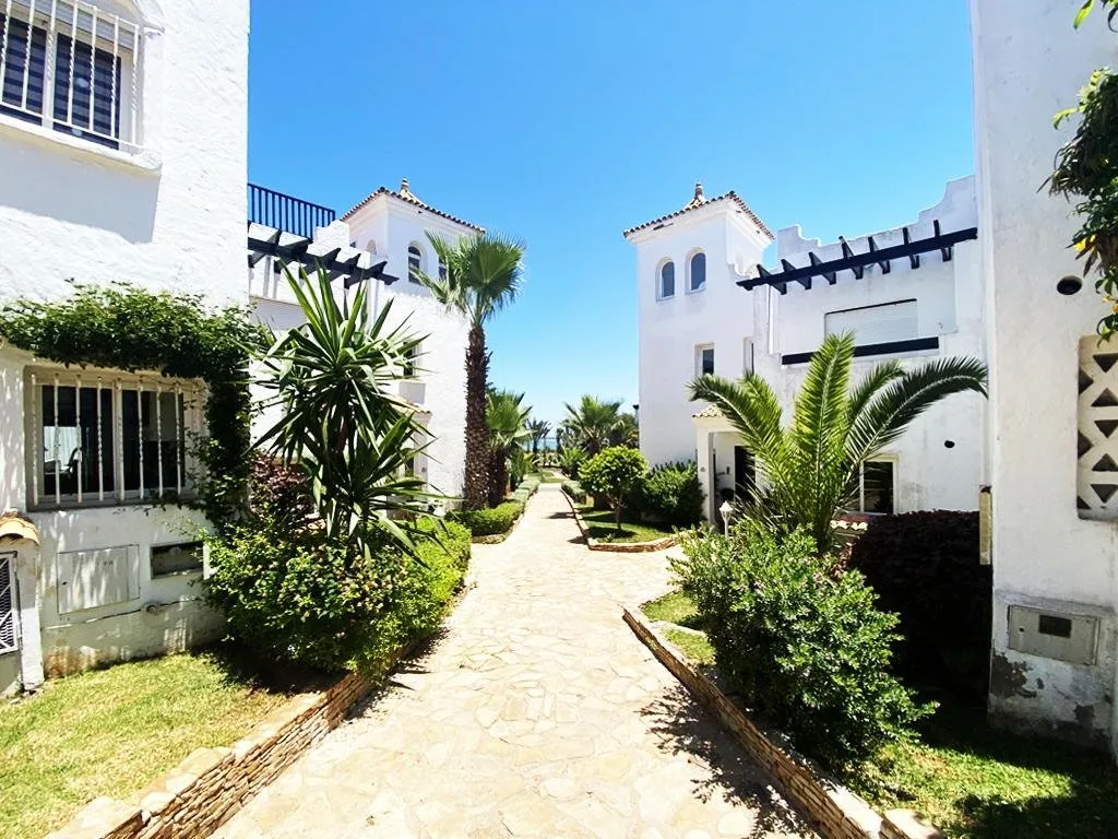 Villa ensoleillée, entièrement meublée. - الدار البيضاء