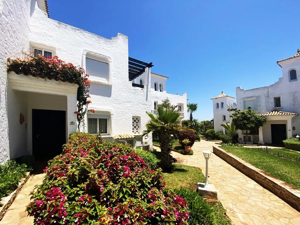 Villa ensoleillée, entièrement meublée. - الدار البيضاء (2)