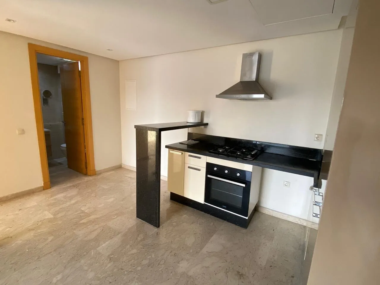Location Studio Quartier Oasis Casablanca - الدار البيضاء (3)