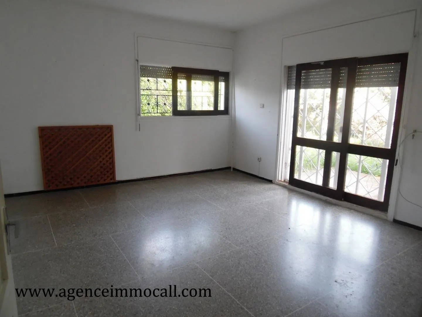 Villa à louer au quartier SOUISSI-Rabat - الرباط (2)