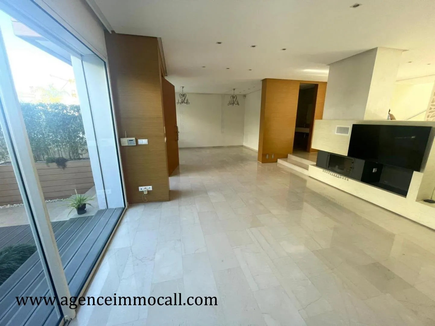 Villa en location à Hay Riad-Rabat - الرباط (3)