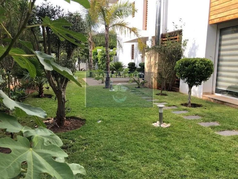 Villa moderne  á louer vide en plein Bouskoura ville verte - بوسكورة